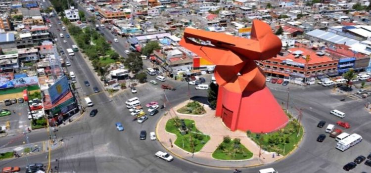¿Cuál es el significado de la escultura del “Coyote en ayuno” ubicada en Nezahualcóyotl?