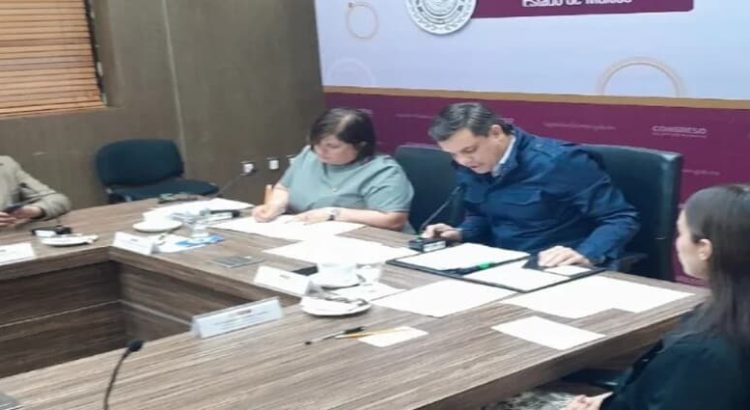 Aprueban multa de más de 339,000 pesos a quienes regalen plásticos de un único uso en Edomex