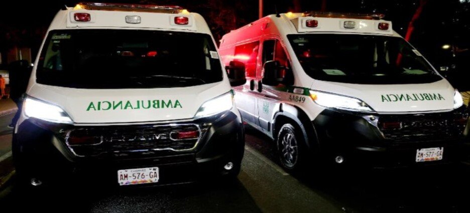 El IMSS estrena ambulancias en Neza
