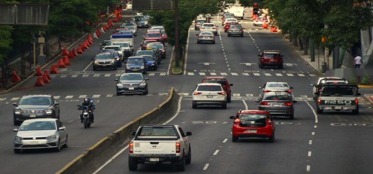 Buscarán unificar el “Hoy No Circula” en Edomex y Cdmx en 2025