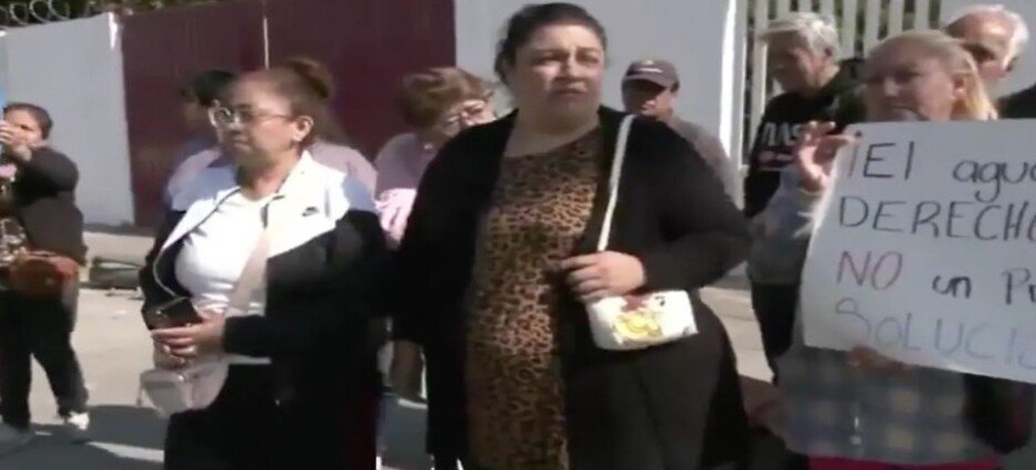 Habitantes de Nezahualcóyotl exigen agua por la red hidráulica