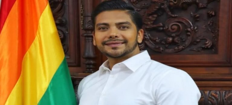 Critican a Alcalde de Neza tras lanzar polémico comentario en concierto gratuito de Amanda Miguel: "No tienen para un boleto"