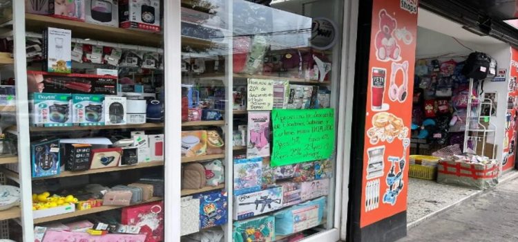 Comerciantes exigen seguimiento a acuerdos por competencia desleal en Neza