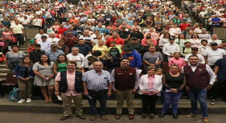 Entregan 1,000 tarjetas del Programa de Mejoramiento de Vivienda para el Bienestar en Neza