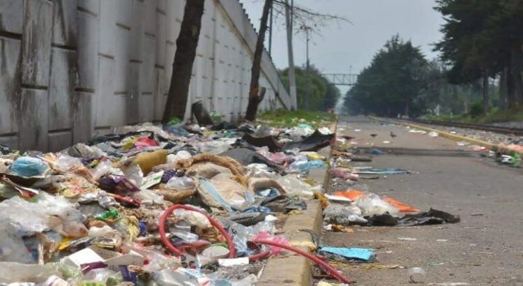 Proponen multar malos olores en Edomex