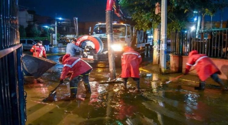 Habilitan campamentos de emergencia por lluvias en 19 municipios del Edomex