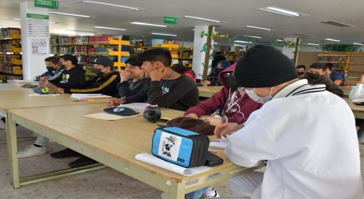 Firman convenio para ampliar Escuela Municipal de Neza