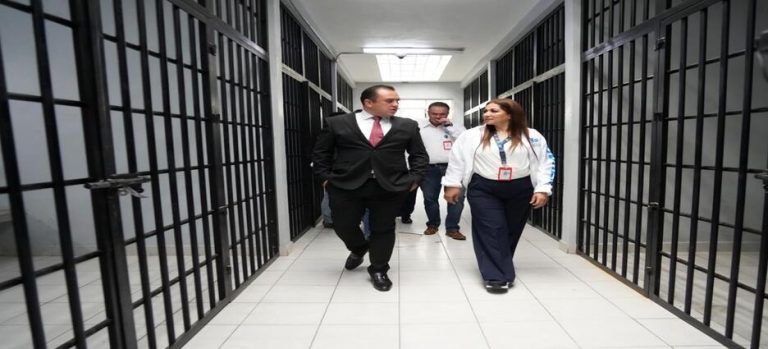 CODHEM supervisa juzgados cívicos y centro penitenciario en Neza
