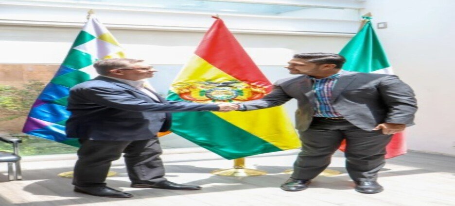 Presidente Municipal de Neza firma acuerdo para afianzar relaciones de amistad y cooperación con Bolivia