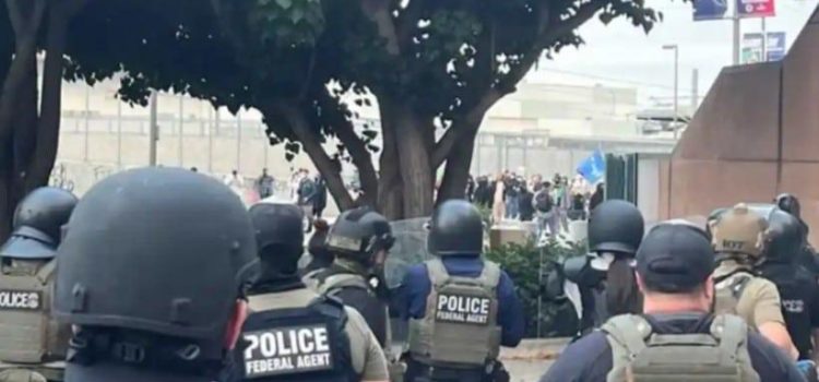 Pide Claudia Sheinbaum no criminalizar a migrantes tras redadas en Los Ángeles