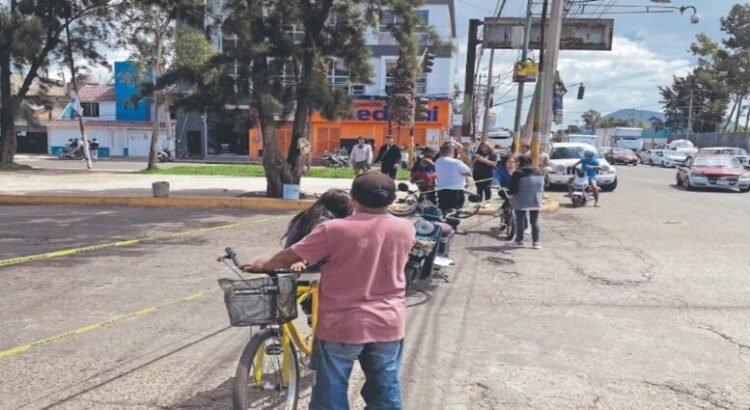 Pobladores exigen que los incluyan en censo por las perdidas de la tormenta en Neza