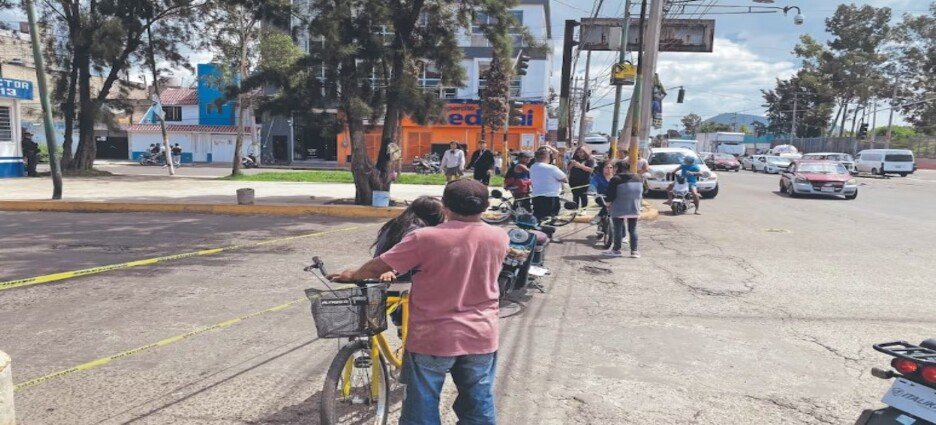 Pobladores exigen que los incluyan en censo por las perdidas de la tormenta en Neza