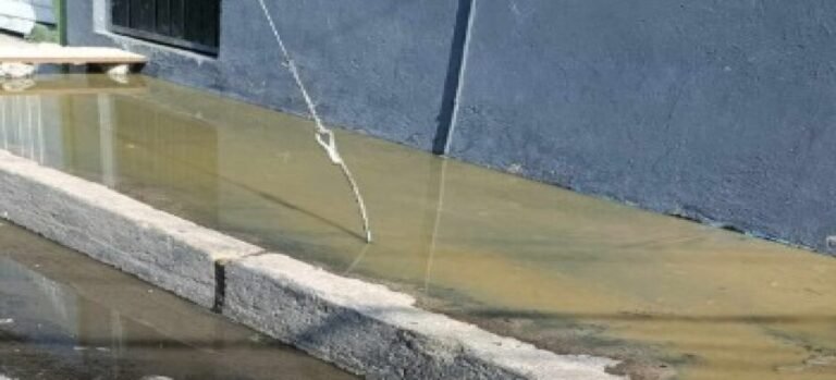 Preocupa abandono a drenaje colapsado en Nezahualcóyotl