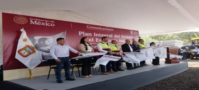 Neza recibe trenes de pavimentación