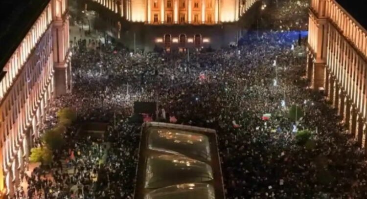 Dimite el Gobierno de Bulgaria Dimite el Gobierno de Bulgaria