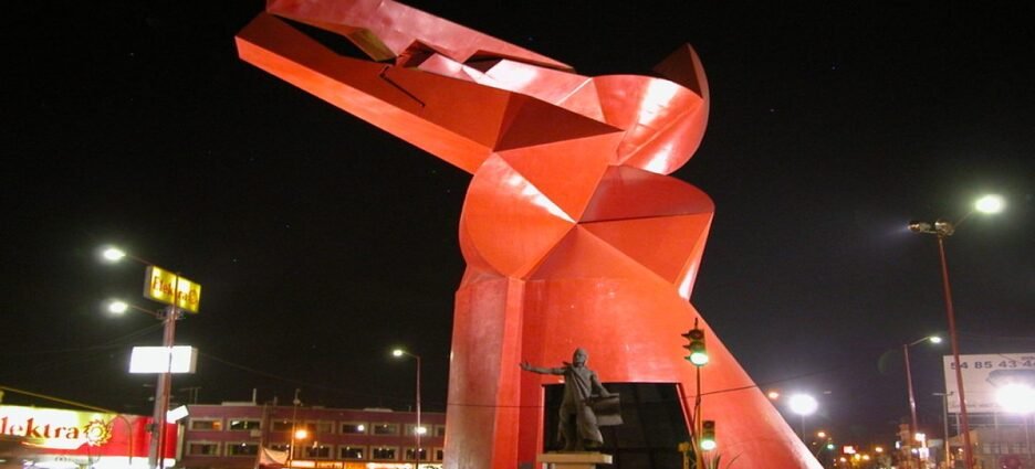 Impulsan restauración de escultura del 'Coyote en Ayuno' en Neza