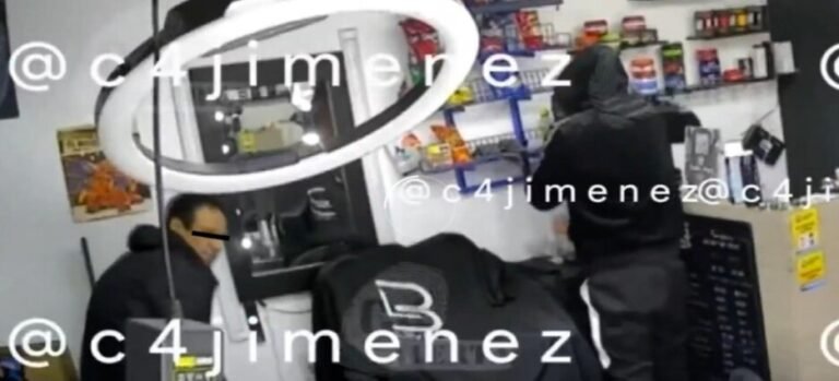 Asaltan barbería en Neza tras amenazar de muerte a la dueña