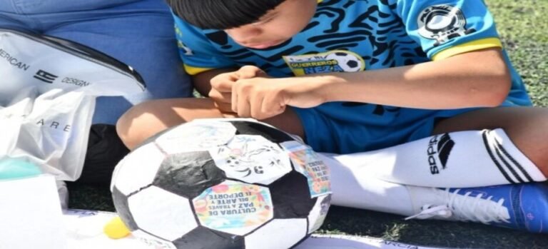 Promueven la paz y la inclusión en el deporte con actividades mundialistas en Neza